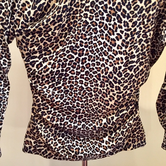 G WHEELS Leopard Print Stretchy Knit Top NWT - Picture 4 of 5